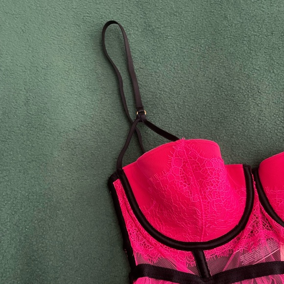 Victoria’s Secret Black Cage Babydoll - Picture 5 of 13